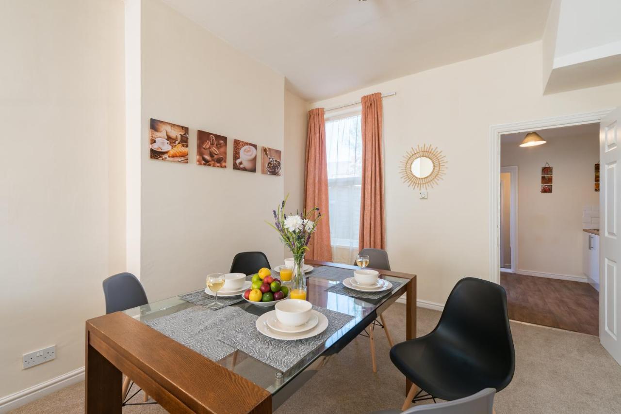3 Bedroom-5 Beds Newland Ave King'S Palace Leisure-Contractor-Heart Of Hull Amenities Kingston upon Hull Esterno foto