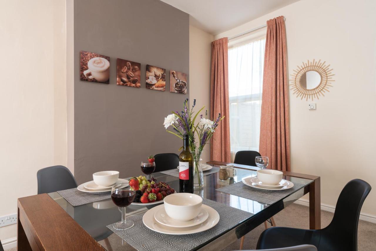 3 Bedroom-5 Beds Newland Ave King'S Palace Leisure-Contractor-Heart Of Hull Amenities Kingston upon Hull Esterno foto