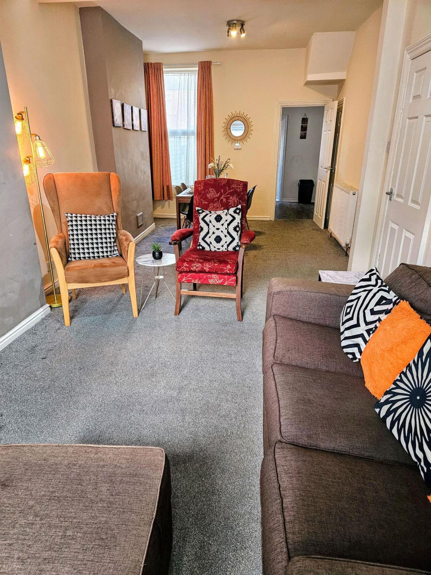3 Bedroom-5 Beds Newland Ave King'S Palace Leisure-Contractor-Heart Of Hull Amenities Kingston upon Hull Esterno foto